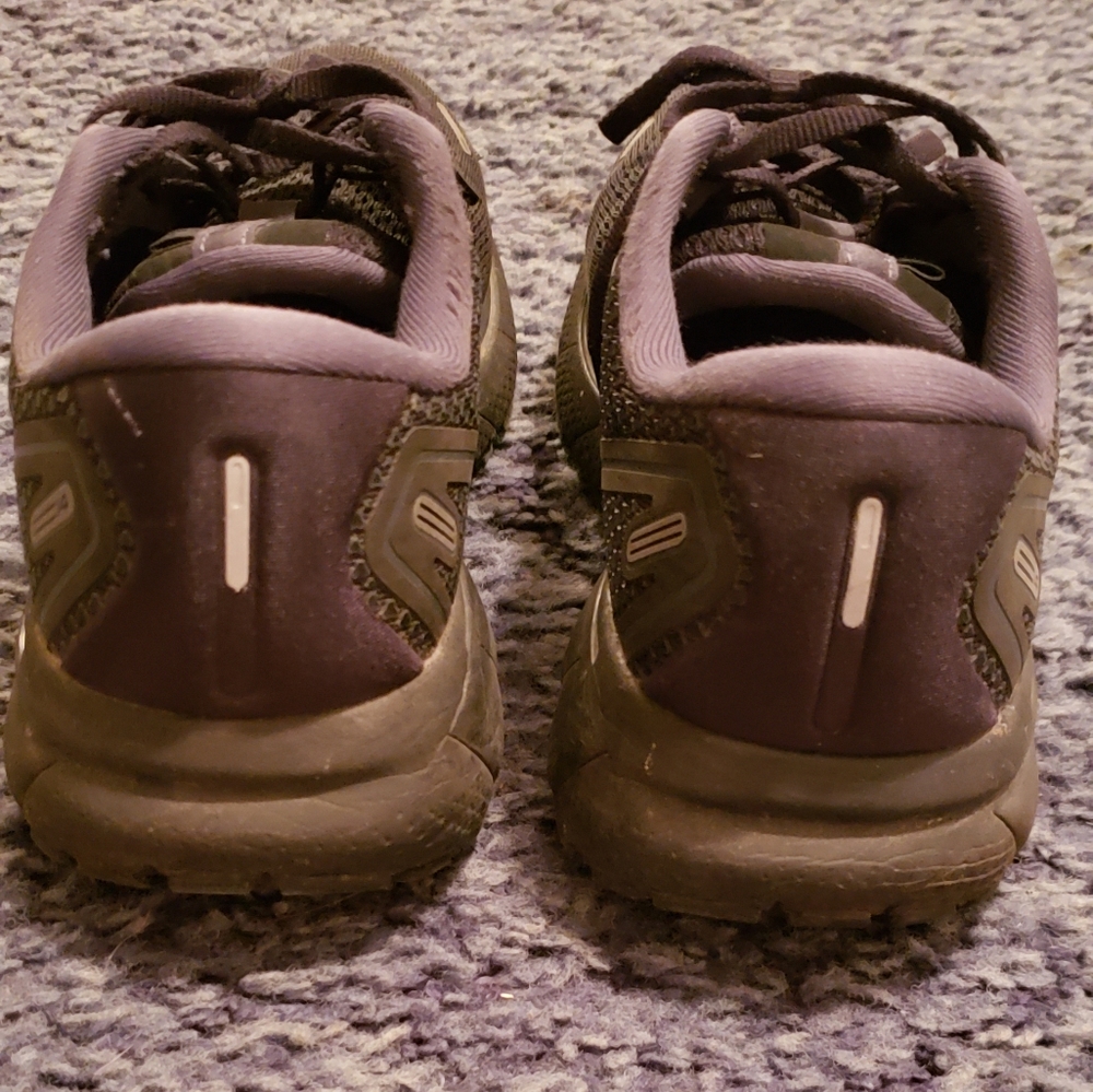 Brooks sneakers - Picture 3 of 3
